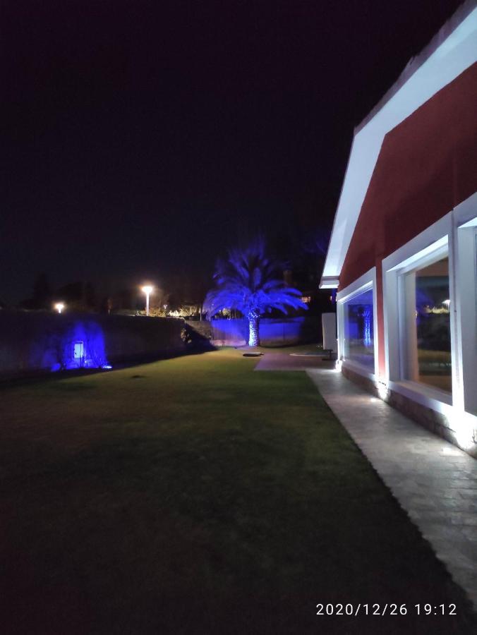 Chalet Con Piscina Y Jacuzzi En Madrid Alquila Habitaciones Algete Eksteriør bilde